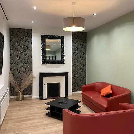 Duplex Au Coeur Du Triangle D'or Apartment