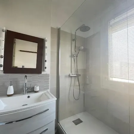Duplex Au Coeur Du Triangle D'or Appartement *